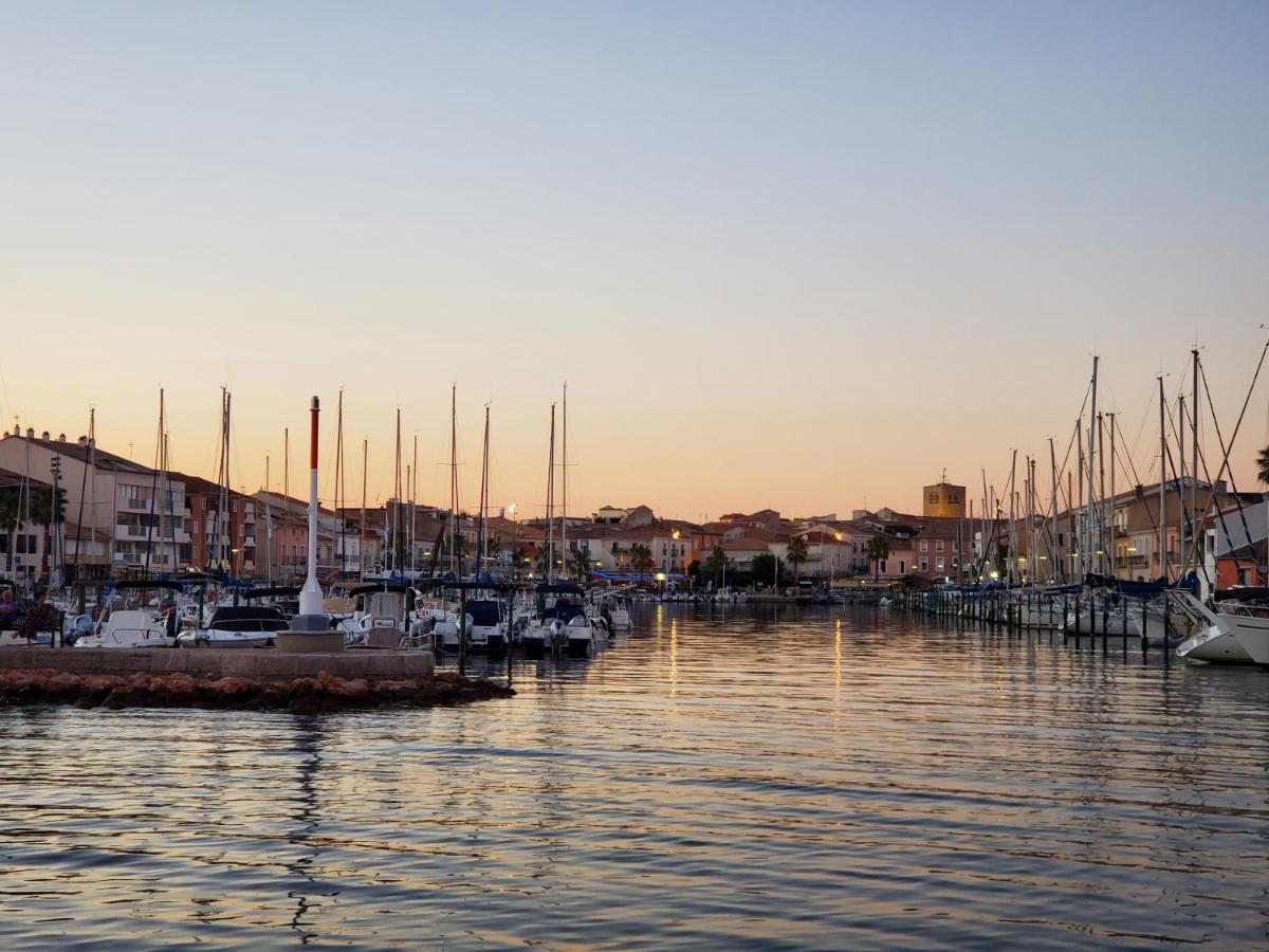 Le Vent Dans Les Voiles - Appartement Classe 4 Etoiles Mèze Exterior foto